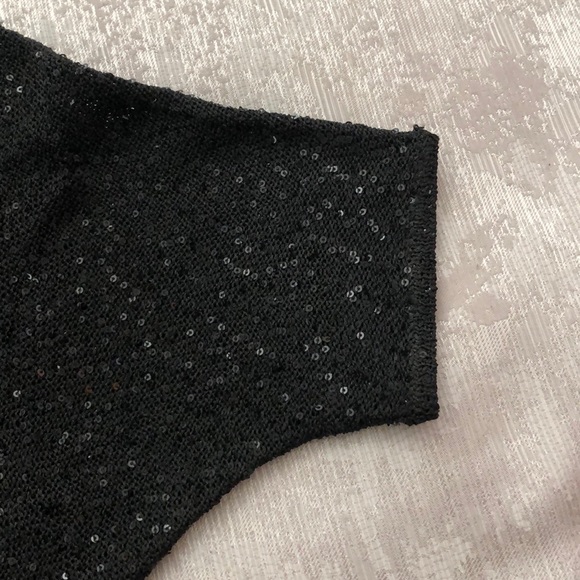 ❄️⛄️bebe BRAND NEW asymmetrical sweater - Picture 6 of 6